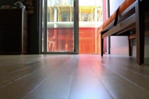 FLOOR